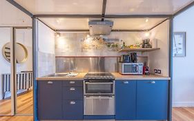 Large Studio With View On The Sea In The Famous Trouville Palace - Welkeys